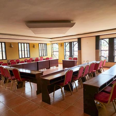 Hendo Hotel Entebbe Eksteriør bilde