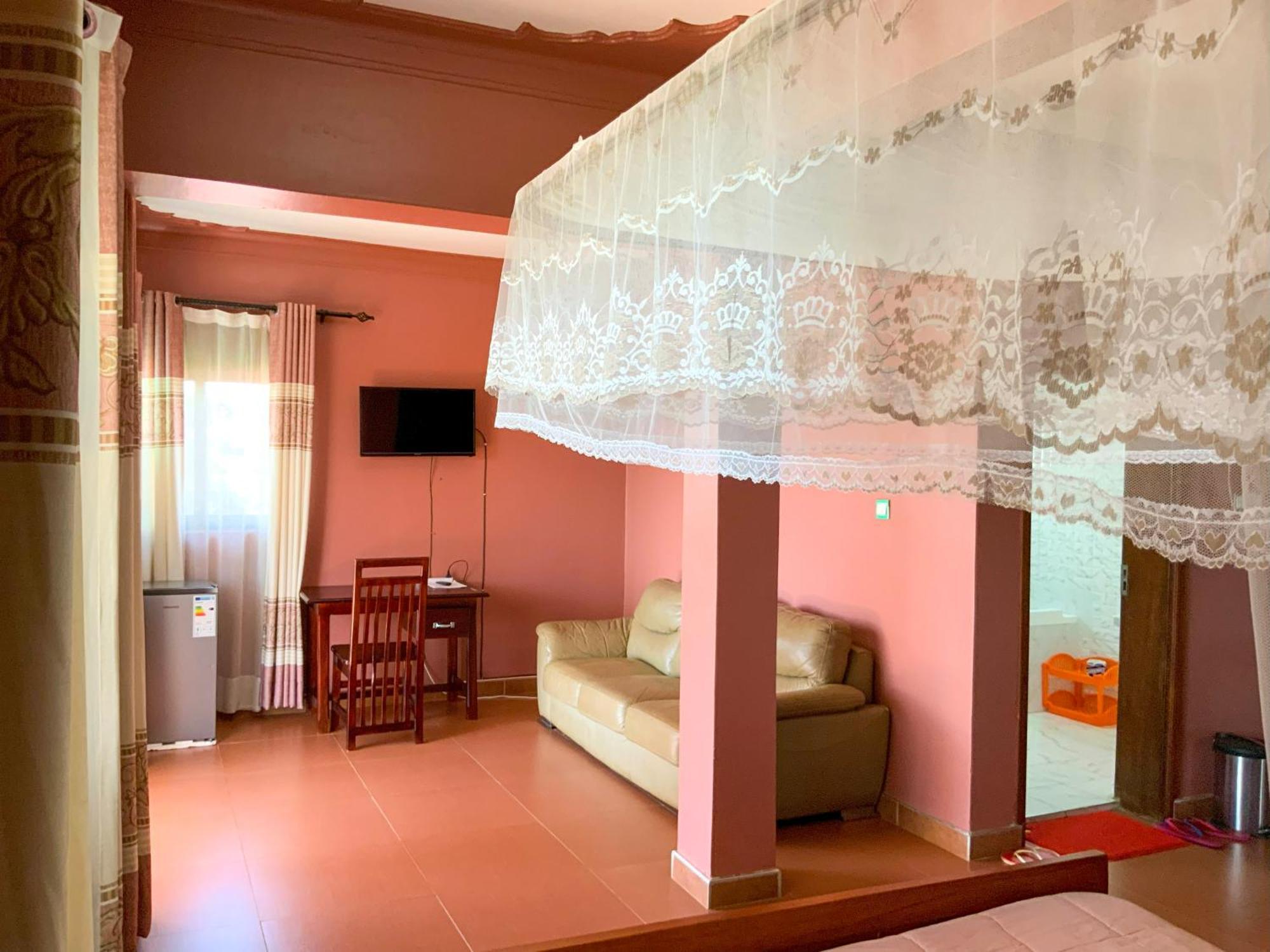 Hendo Hotel Entebbe Eksteriør bilde