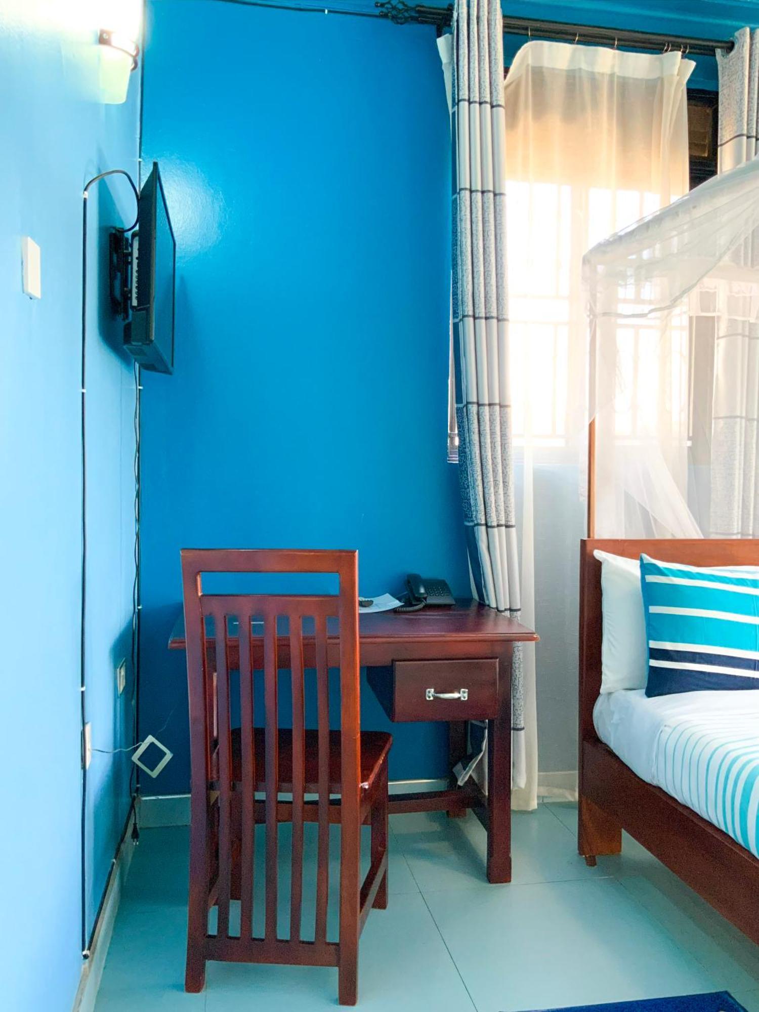 Hendo Hotel Entebbe Eksteriør bilde