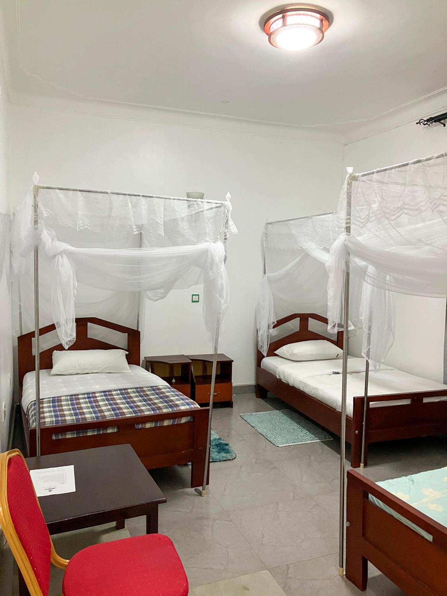 Hendo Hotel Entebbe Eksteriør bilde
