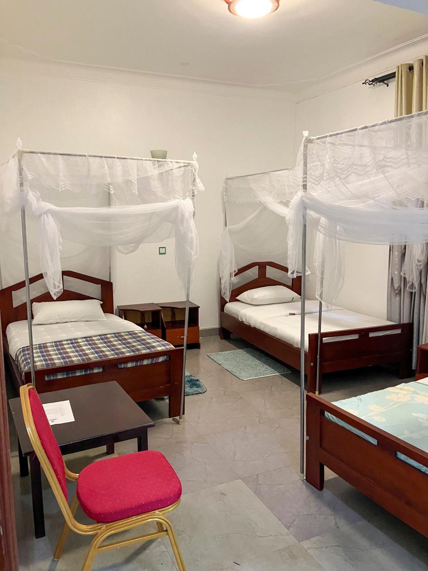 Hendo Hotel Entebbe Eksteriør bilde