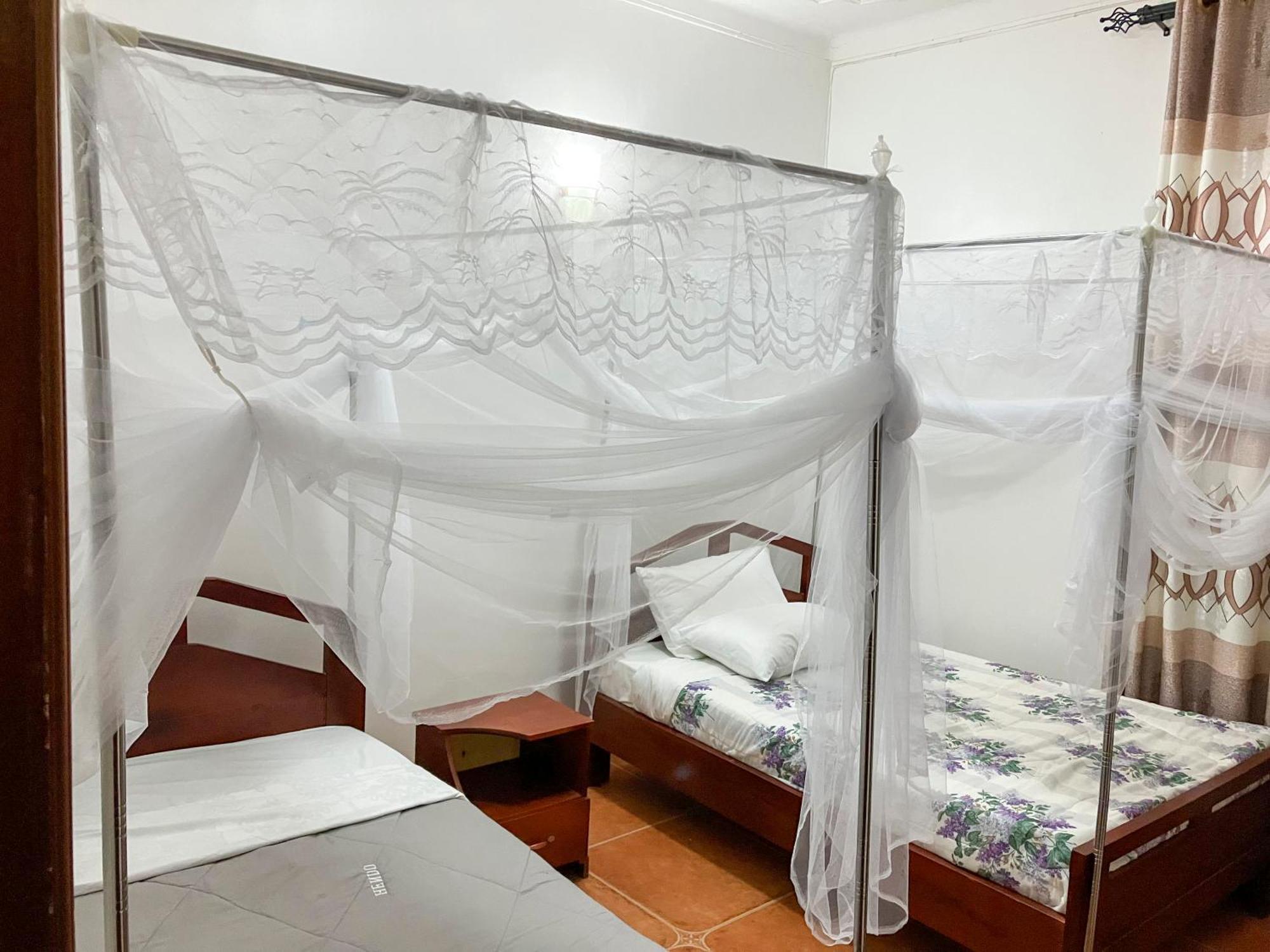 Hendo Hotel Entebbe Eksteriør bilde