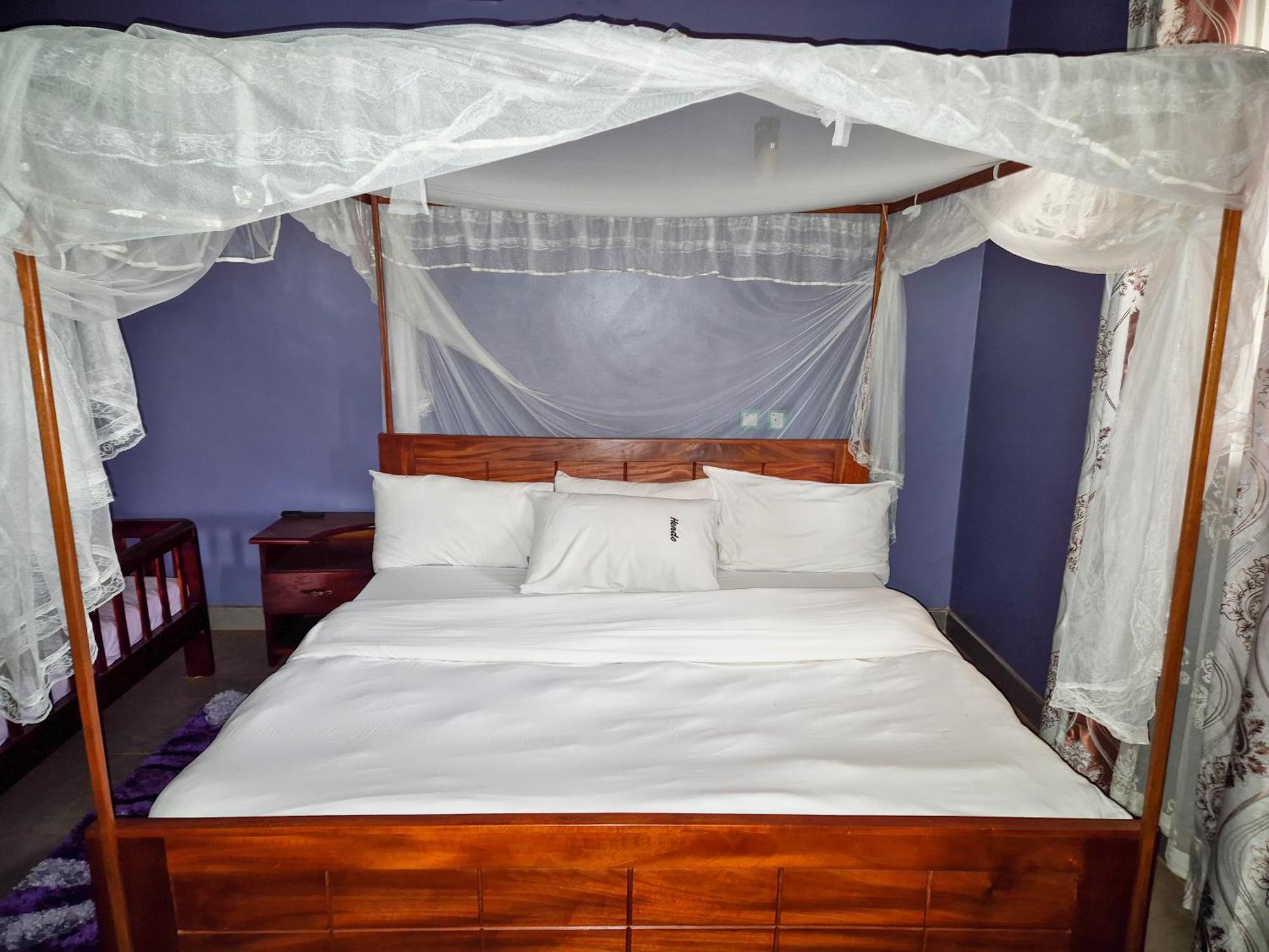 Hendo Hotel Entebbe Eksteriør bilde